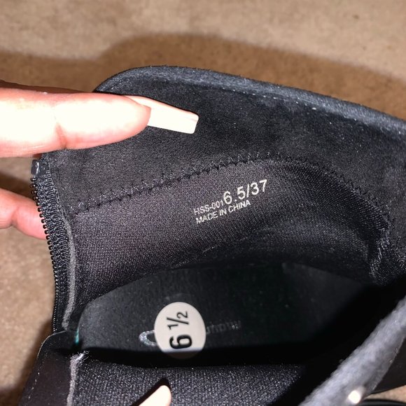 CL by Laundry Hot Take Bootie - Picture 8 of 8